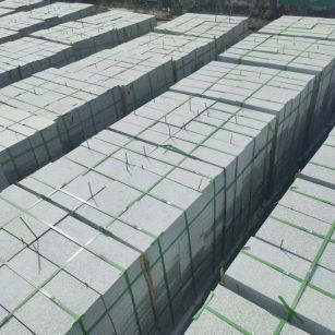 锦州 芝麻白1.8公分火烧300*600地铺，清仓大甩卖