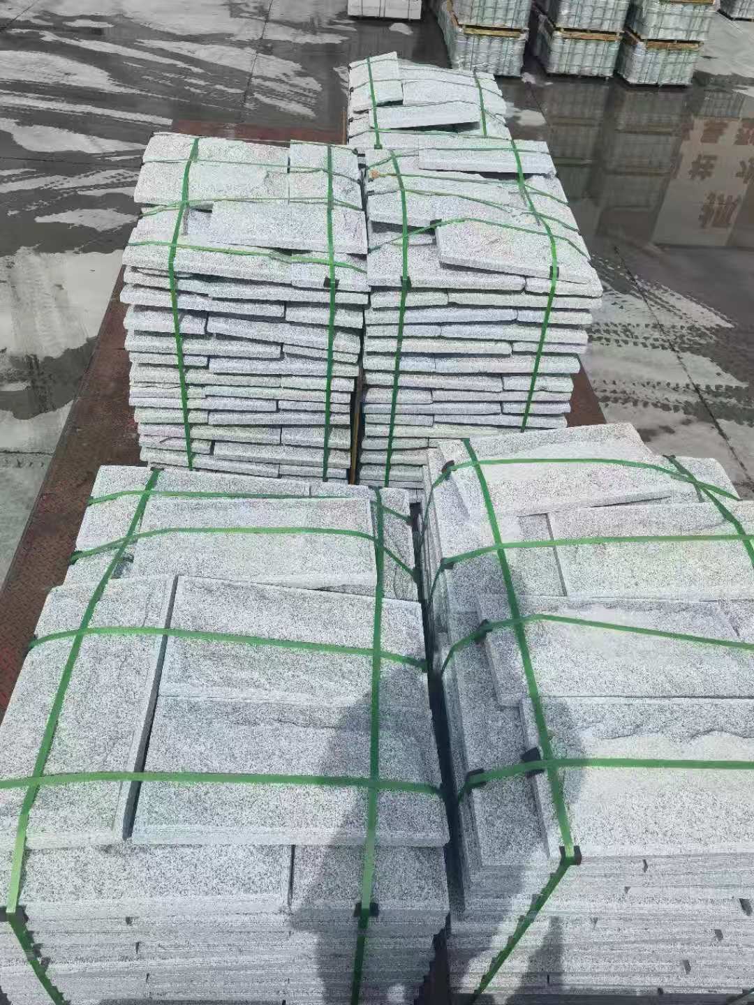 锦州 芝麻白蘑菇石装车出货