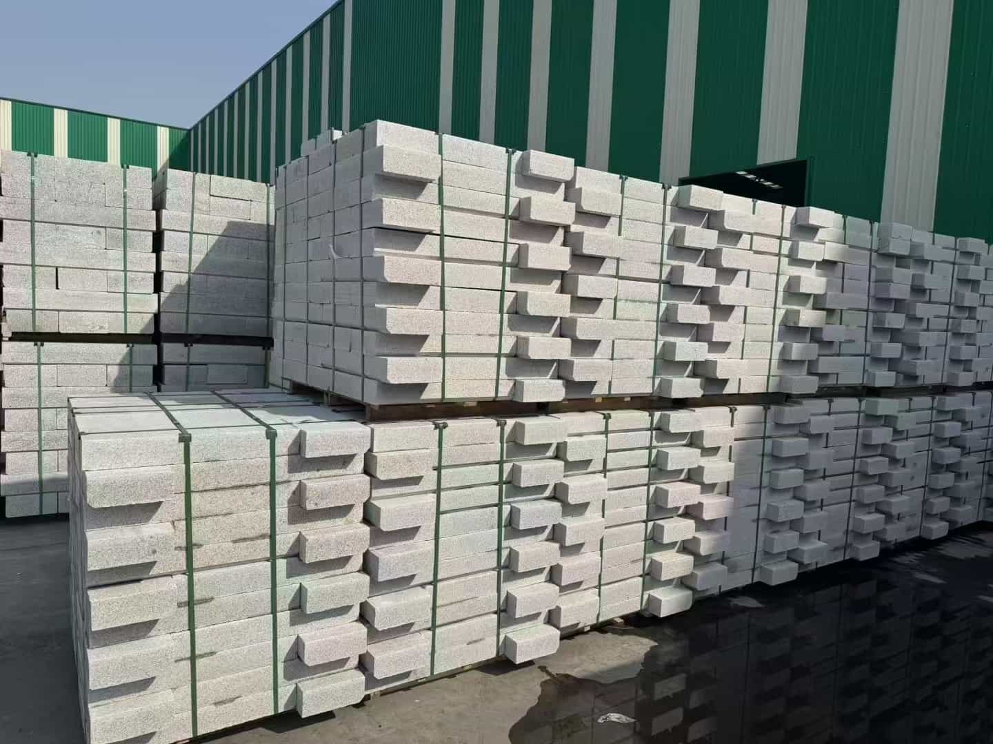 锦州芝麻白路沿石