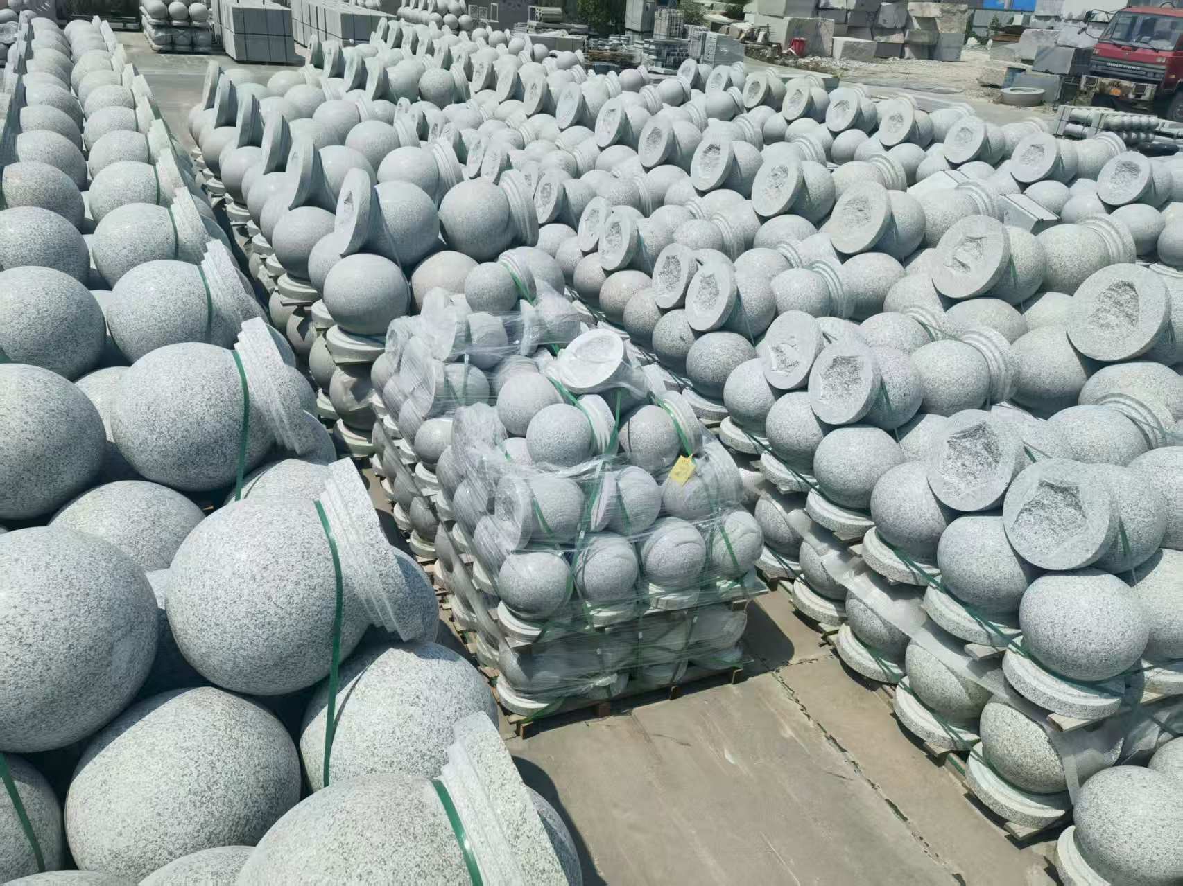 锦州 花岗岩实心圆球，石球，挡车球，挡车石，车止石，路障石。