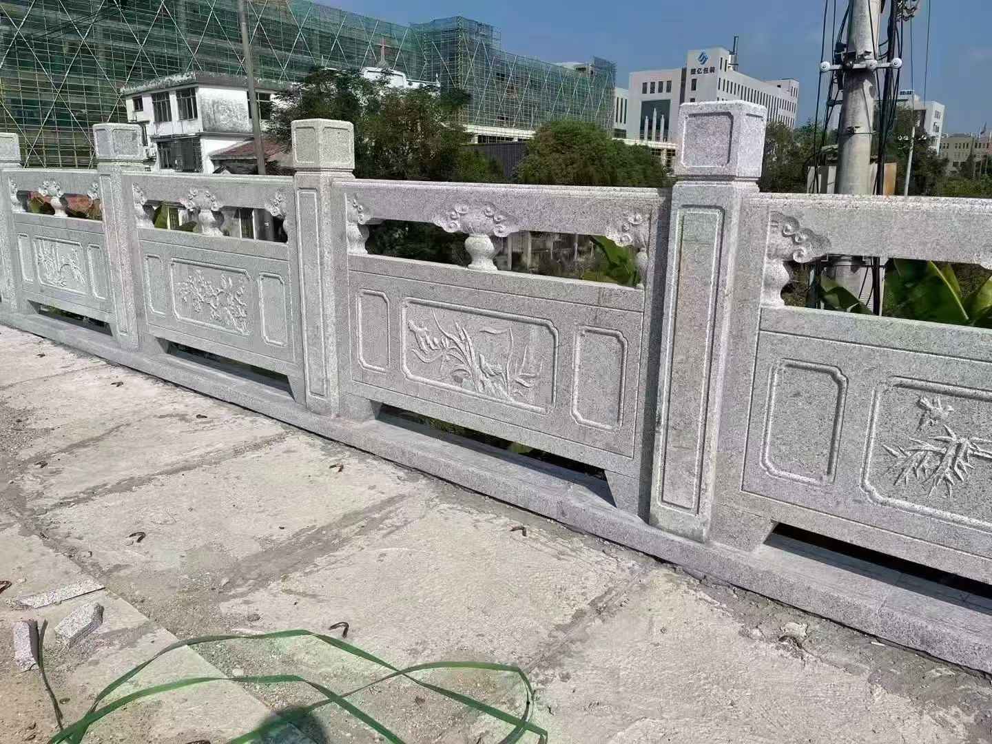 锦州 芝麻白栏杆